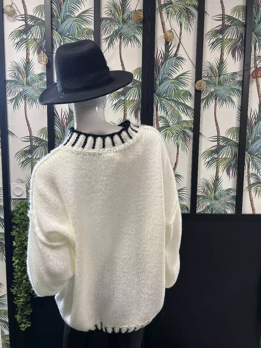 Pull blanc et noir