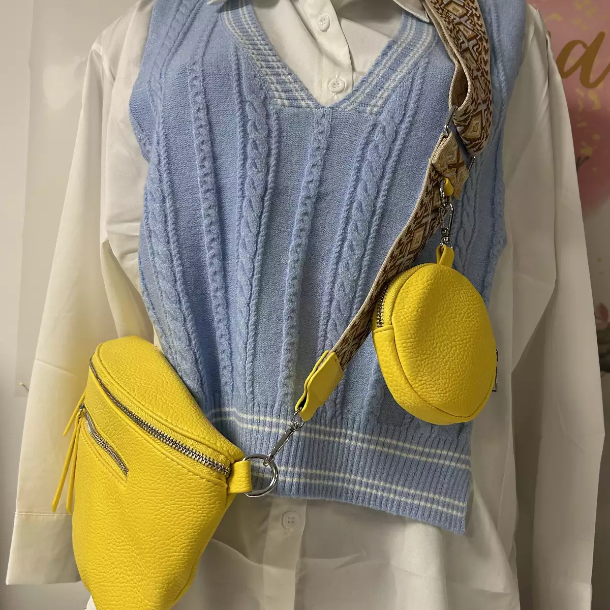Chemise pull bleu ciel